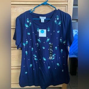 Liz Claiborne, Blue T shirt with flowers, size XL